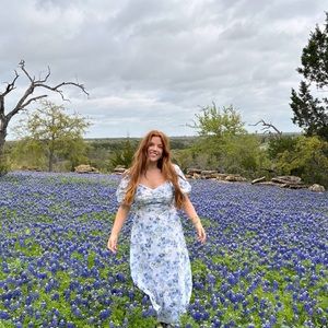 Meet your Posher, Sierra